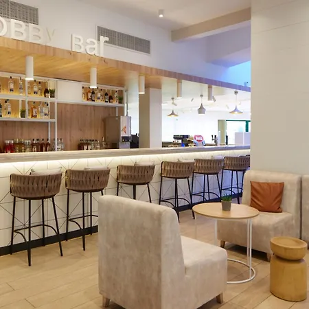 Marvel - Fully Renovated Free Access 酒店