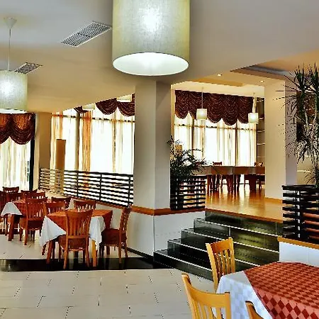Marvel - Fully Renovated Free Access 酒店 4*