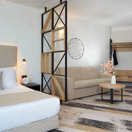 Marvel - Fully Renovated Free Access 4* Sunny Beach