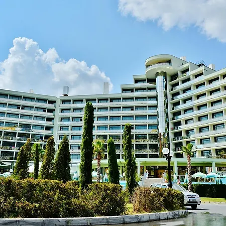 Marvel - Fully Renovated Free Access Hotel 4*